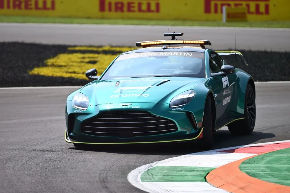 "FIRST VICTIM" The F1 Safety Car Encounters A Strange Accident At Monza