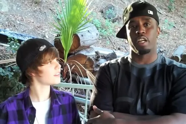 Sean “Diddy” Combs y Justin Bieber, de 15 años, discuten planes para “encontrar chicas” en un video resurgido