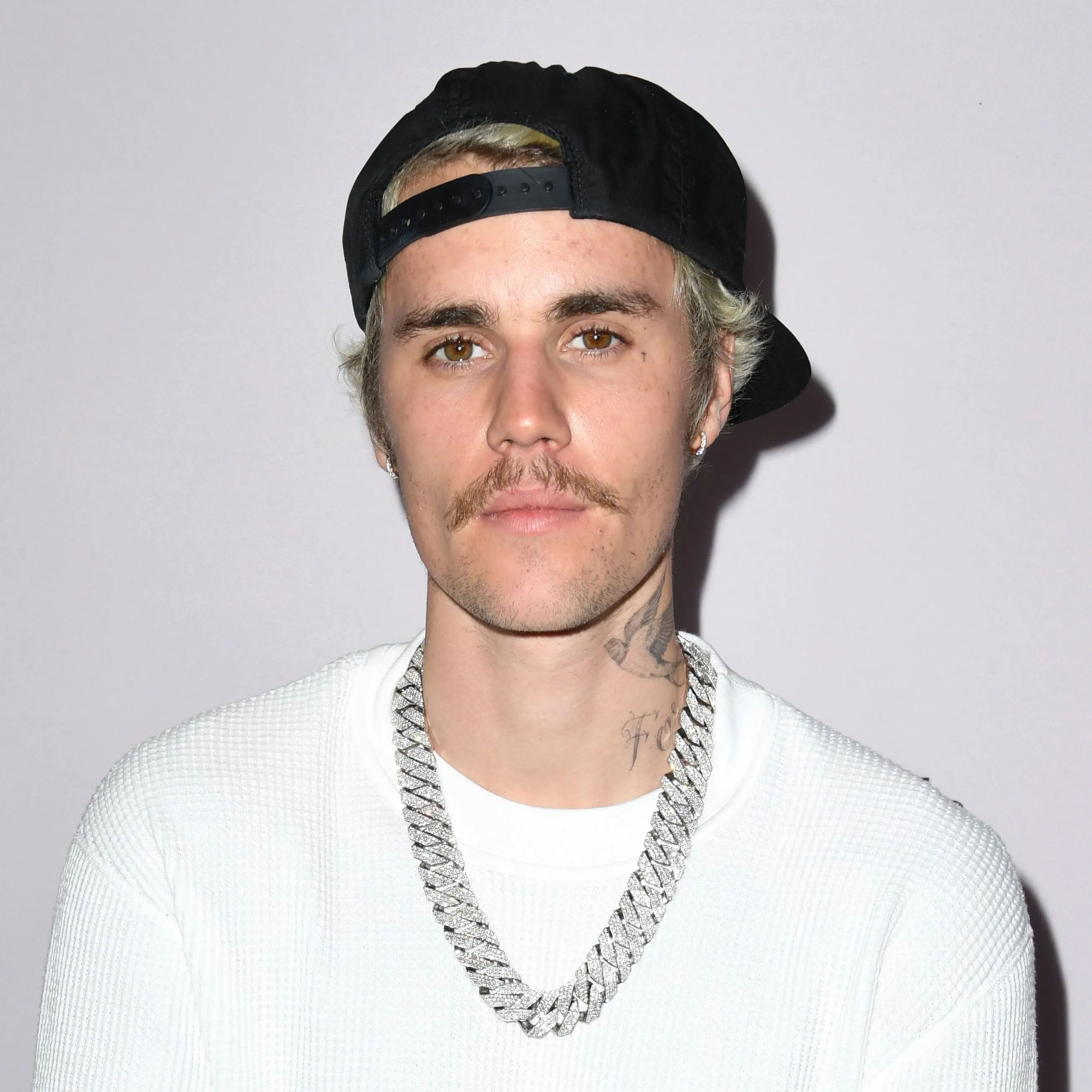 Descobrindo a idade de Justin Bieber em 2024