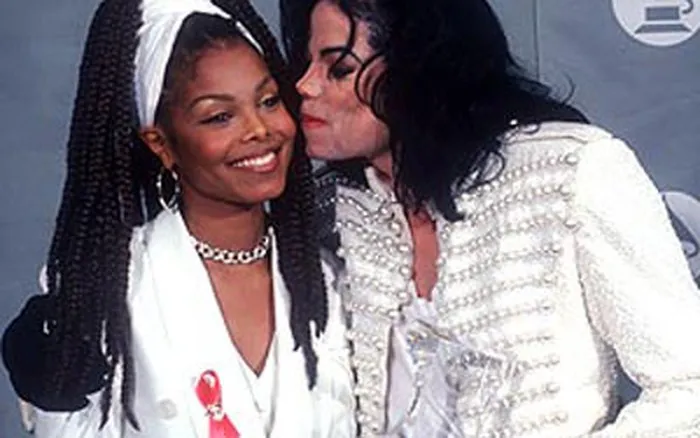 Janet Jackson đòi quyền giám hộ các con của Michael Jackson