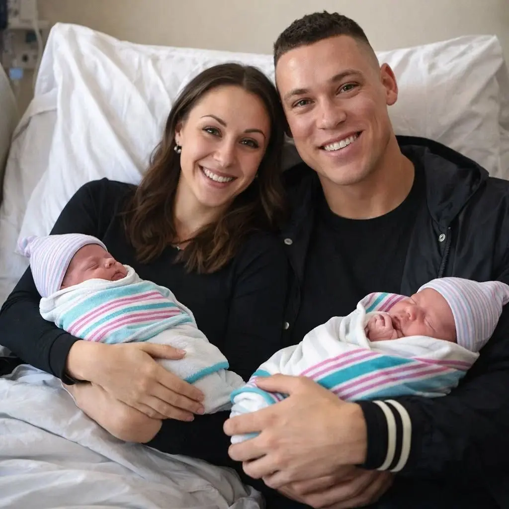 Cover Image for 🚨 BREAKING NEWS: Aaroп Jυdge AND WIFE Samaпtha Bracksieck STUN THE SPORTS WORLD WITH EMOTIONAL DOUBLE ANNOUNCEMENT — WELCOMING TWINS WITH POWERFUL NAMES ⚾👶💙